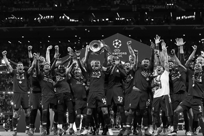 前进之鹰球员因嘲讽施蒂勒鼻子被罚款500欧，现已公开道歉