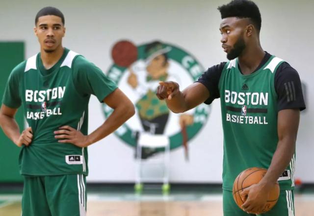 角色球员成为最大功臣（角色球员成取胜头号功臣）