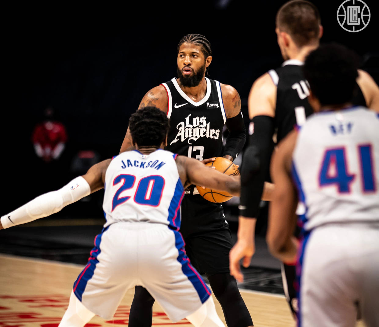 安东：在比分3-0时有些松懈是正常的，我们最终赢了才是关键（安东：3-0领先放松属正常，关键是最终赢球）