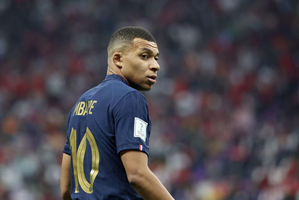 连续5个英超客场送助攻，B费成历史第五人（英超客场5连场送助攻，B费跻身历史第五）